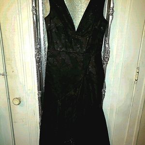 Monique lhuillier black gown sz 8